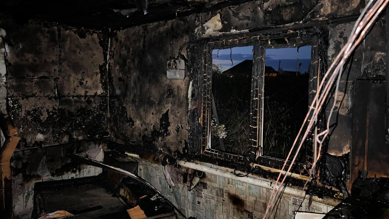 Фото «Мать оставила малышей одних»: в Новосибирской области соседи рассказали подробности гибели двоих детей в пожаре 2 - Сиб.ФМ Фото «Мать оставила малышей одних»: в Новосибирской области соседи рассказали подробности гибели двоих детей в пожаре 2